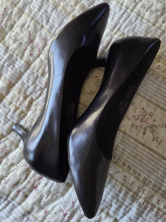 ROCKPORT Black Pointed Leather Pumps, 2 Inch Heel WEDDING READY - Picture 4 of 9